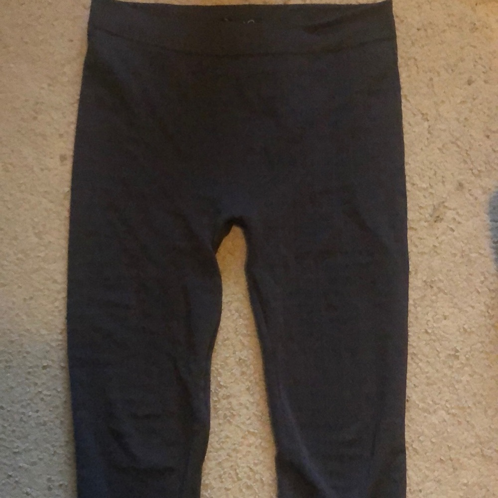 Charcoal gray leggings